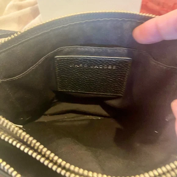 Marc Jacobs Black Pebbled Leather Crossbody Bag - Picture 8 of 11